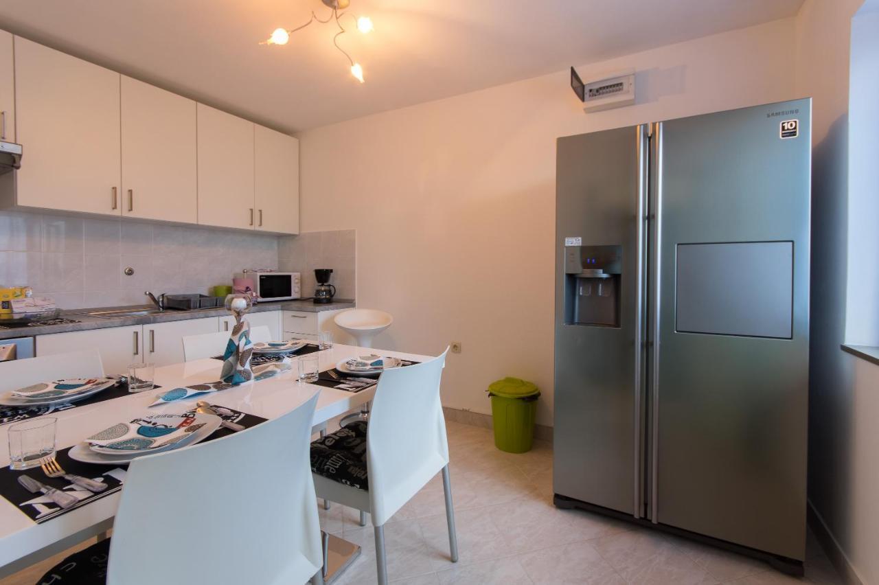 Apartment Stipe Solin Eksteriør bilde